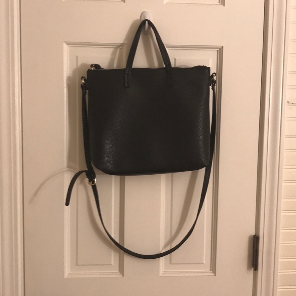 Large, black cross body purse. Old Navy